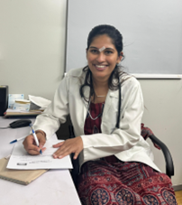 Dr Sanjana with patients at Namma Clinic